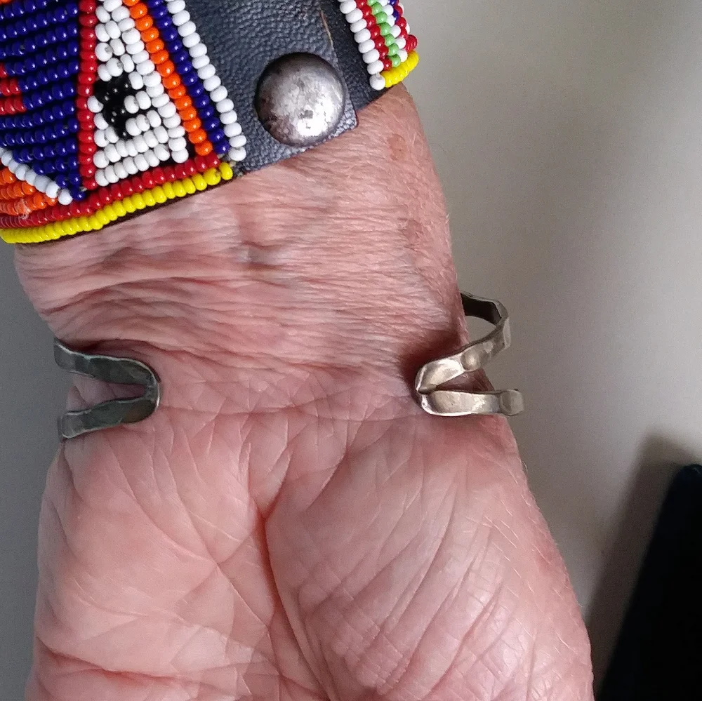 Silver Peace Sign Bracelet - Picture 3 of 4